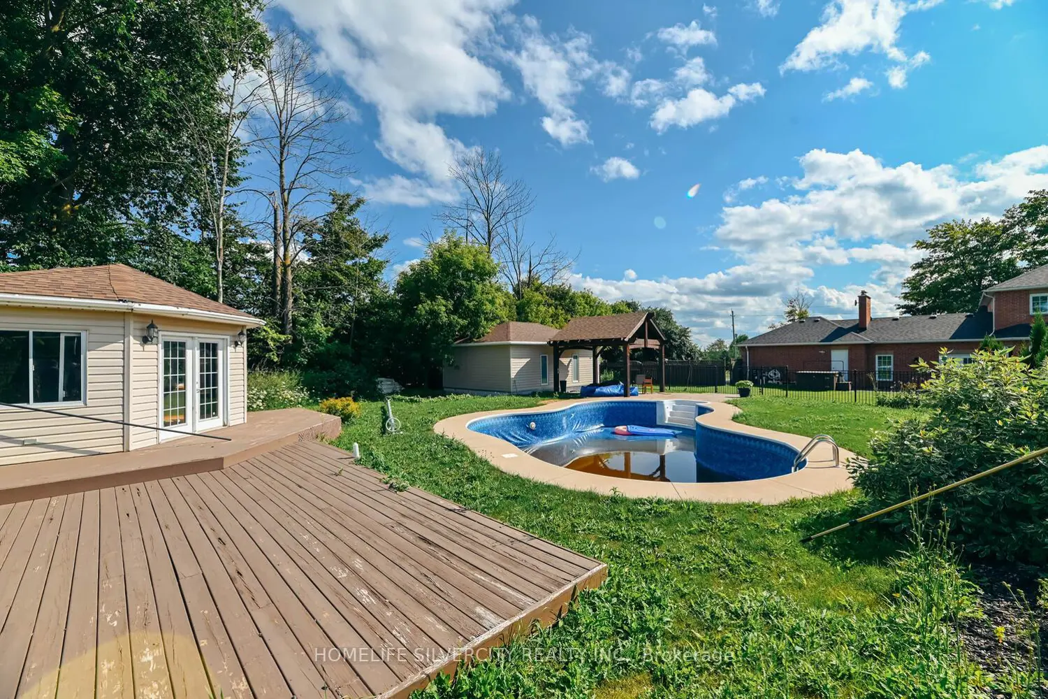 Additional image 19 of 18805 Willoghby Road