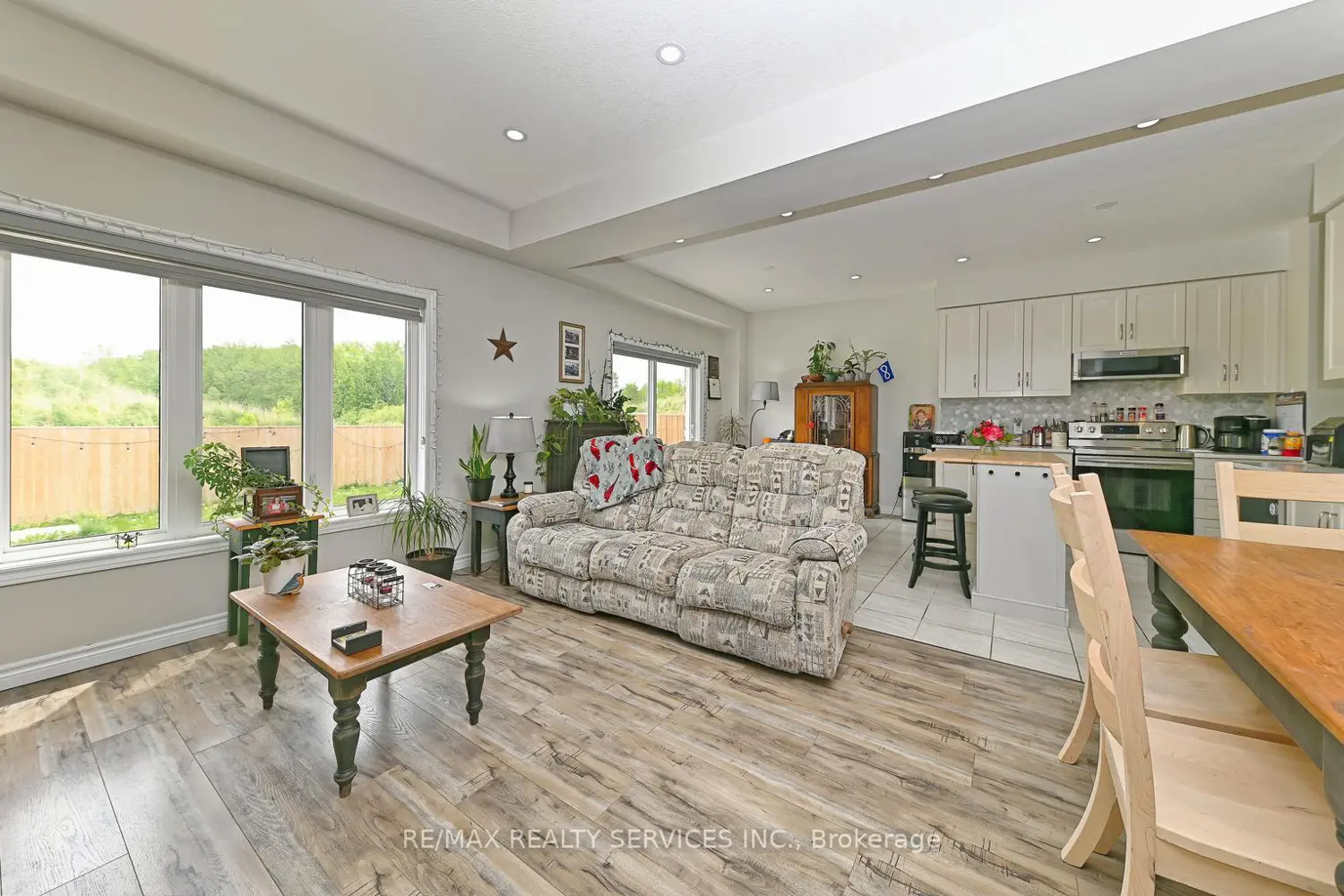 Additional image 4 of 1320 Calais Drive