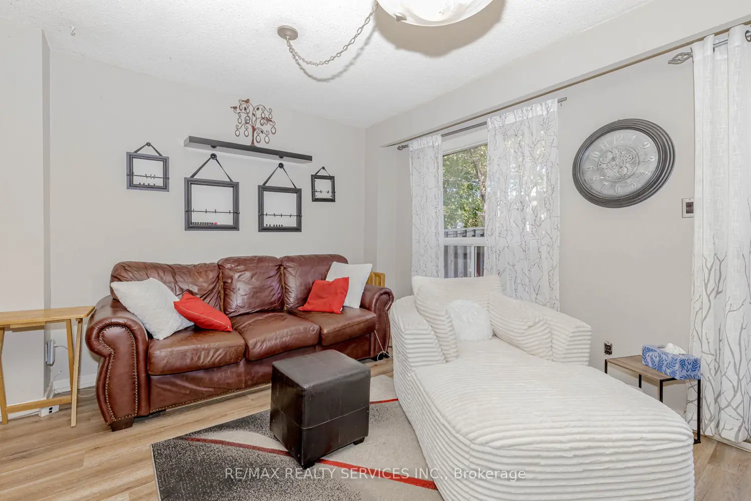 Additional image 11 of 114 Foster Crescent 114