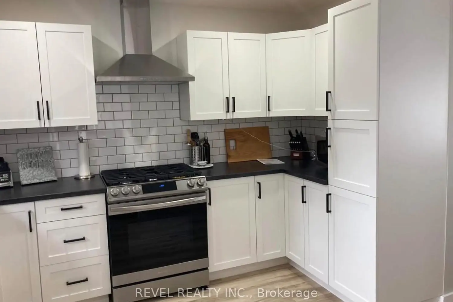 Additional image 5 of 172 Thirteenth Avenue