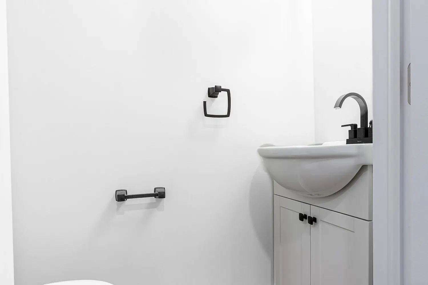 Additional image 5 of 30 Clarendon Crescent 39