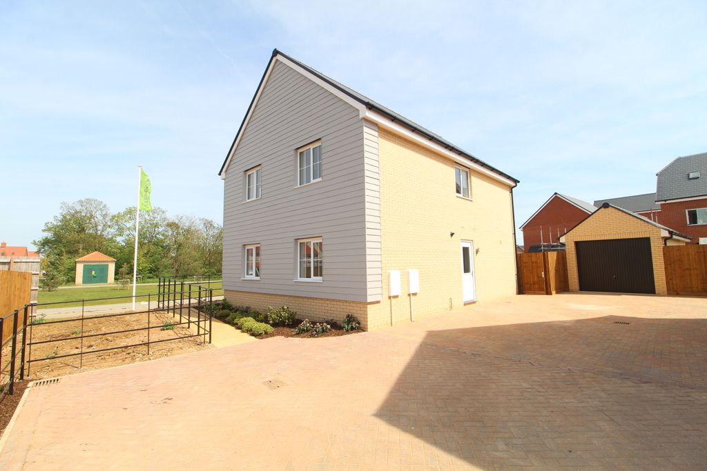 Additional image 5 of 4 bed detached house to rentPettits Drive, Bury St Edmunds IP32