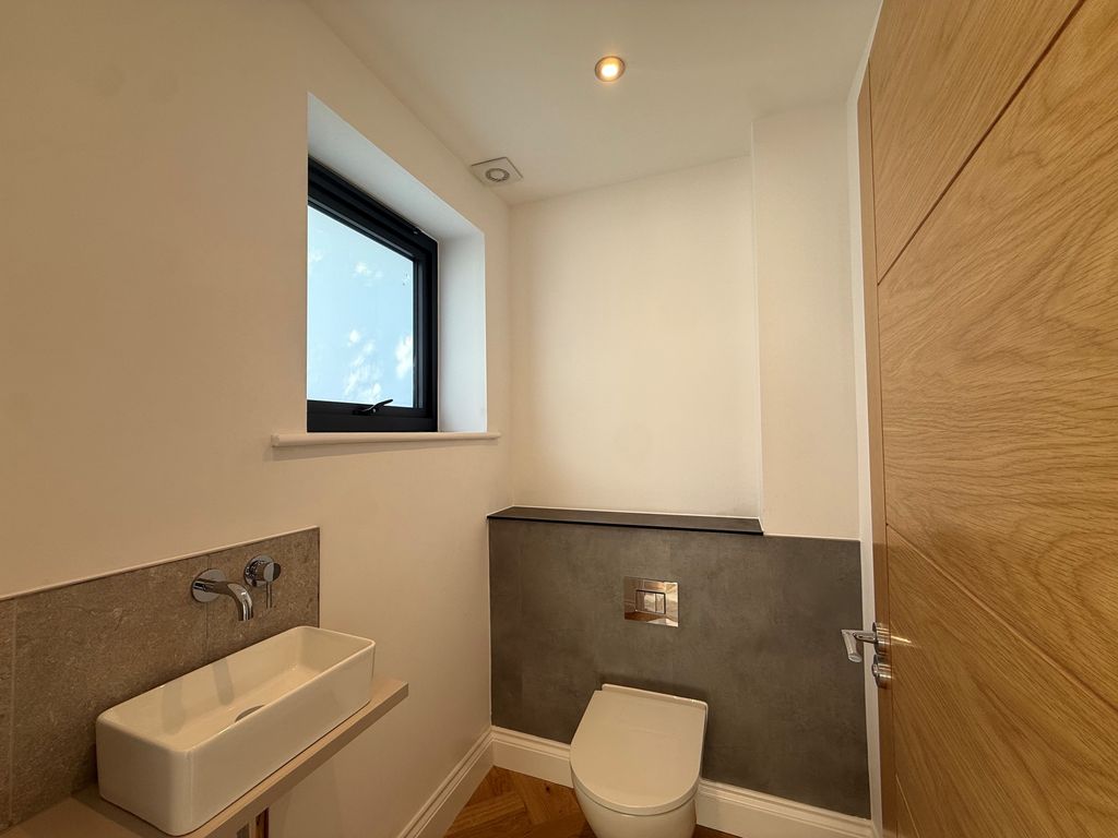 Additional image 8 of 5 bed detached house to rentOld Rydon Lane, Exeter EX2