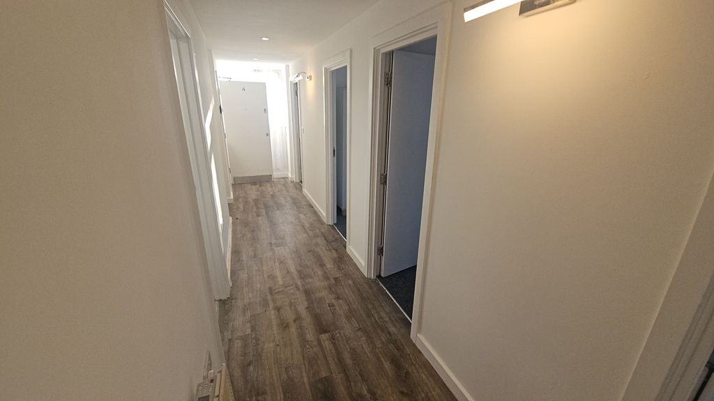 Additional image 2 of 4 bed flat to rentChapel Street, Luton LU1