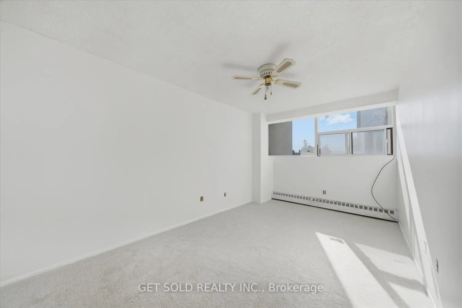 Additional image 9 of 2121 Roche Court 301