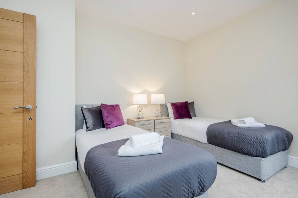Additional image 22 of 2 bed flat to rentQueen Street, Maidenhead SL6