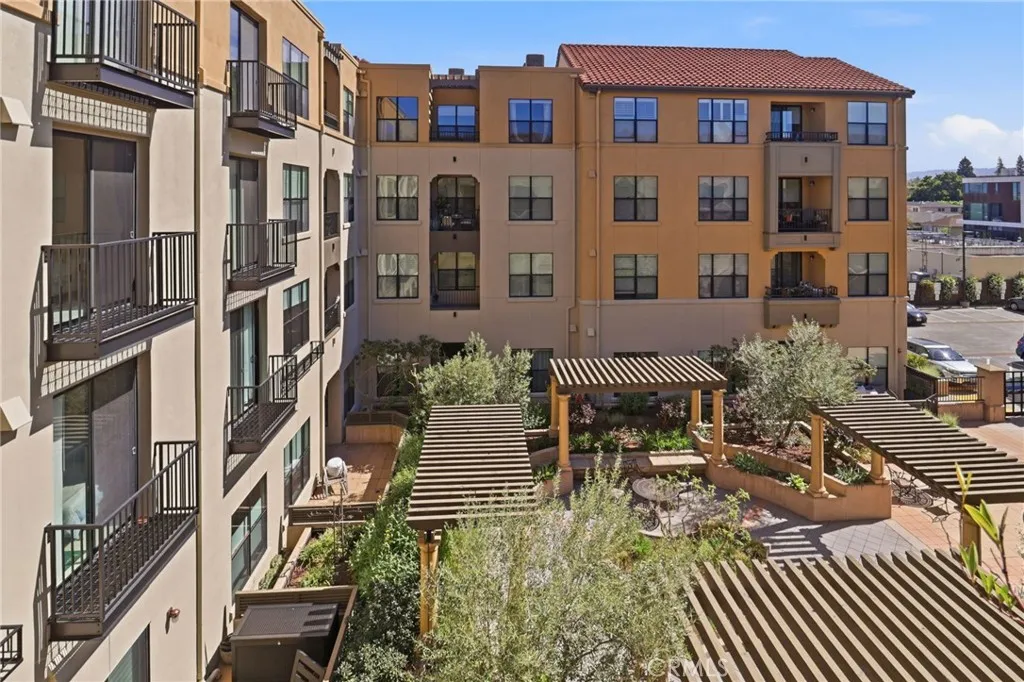 Additional image 79 of 1001 Laurel Street Unit 316, San Carlos, CA 94070