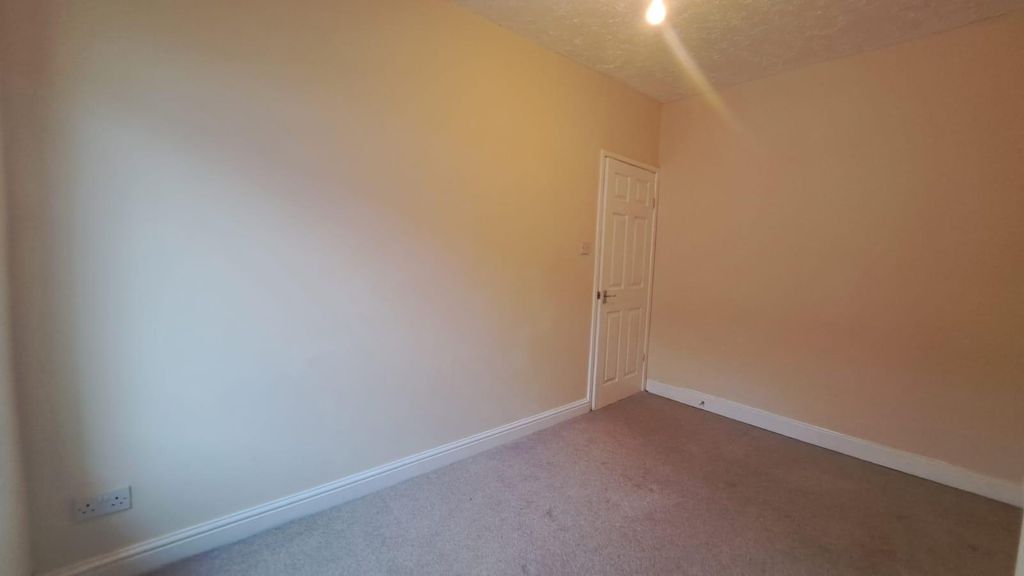 Additional image 5 of 3 bed terraced house to rentRectory Road, Crumlin, Newport NP11