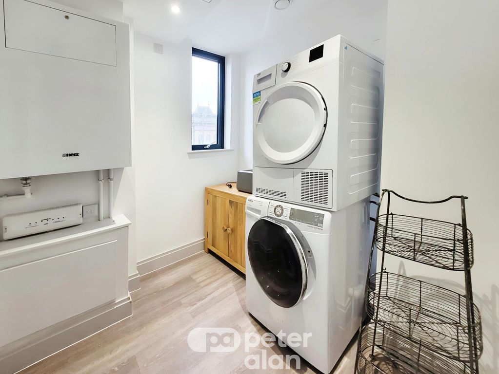 Additional image 5 of 3 bed property to rentRest Bay, Porthcawl CF36