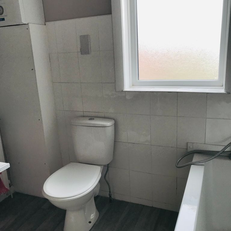 Additional image 12 of 3 bed flat to rentNorton Road, Colwyn Bay LL28