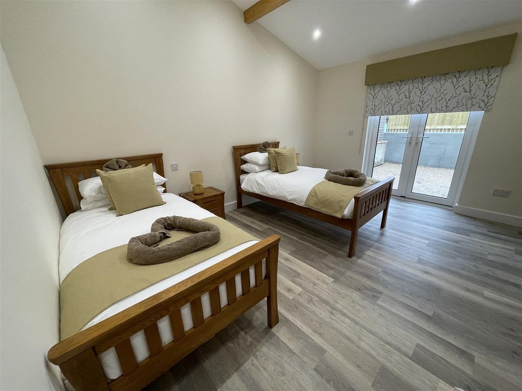 Additional image 4 of 4 bed semi-detached house to rentIlchester, Yeovil BA22