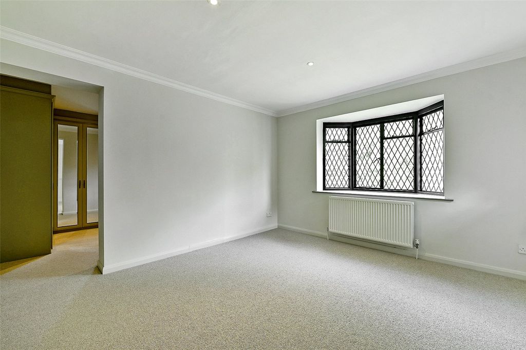 Additional image 12 of 5 bed detached house to rentRidgemead Road, Englefield Green, Egham, Surrey TW20