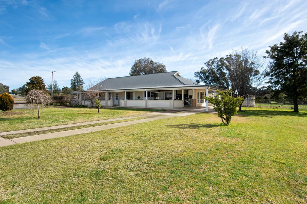 Additional image 2 of 92 Goldfields Way, Temora NSW 2666