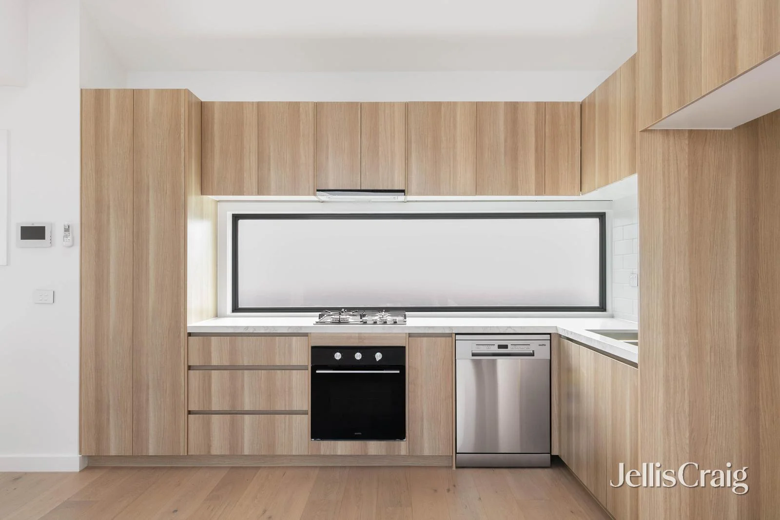 Additional image 4 of 6/117 Blackshaws Road, Newport VIC 3015