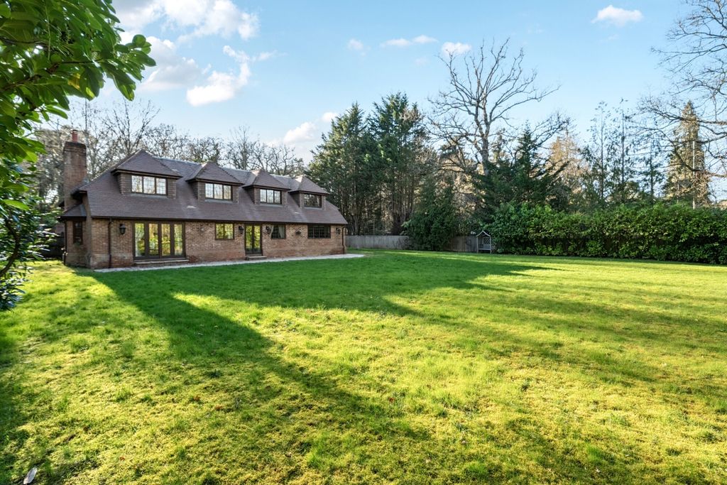 Additional image 4 of 4 bed detached house to rentWestwood Road, Windlesham GU20