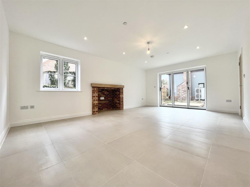 Additional image 14 of 4 bed detached house to rentNorton, Bury St. Edmunds IP31