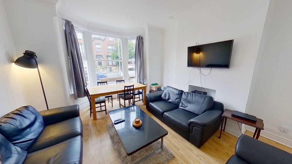 8 bed semi-detached house to rentEstcourt Avenue, Headingley, Leeds, West Yorkshire LS6