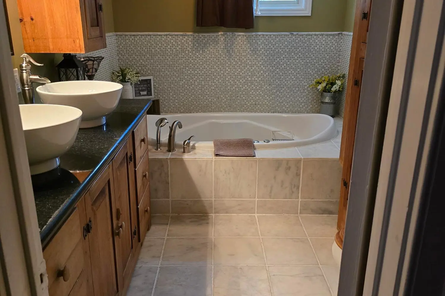 Additional image 12 of 33 Maple Grove Road