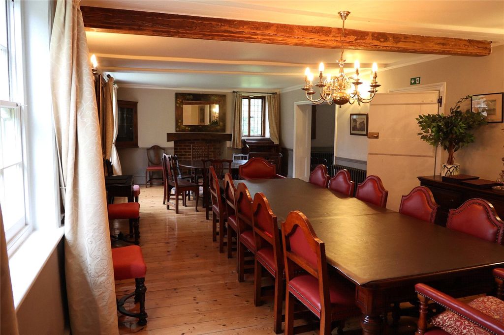 Additional image 17 of 11 bed detached house to rentGoring Heath, Reading RG8