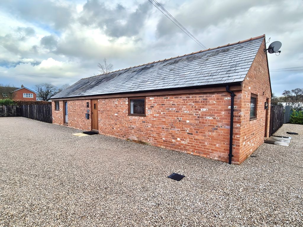 2 bed barn conversion to rentWeston-Under Redcastle, Shrewsbury SY4 photo 2