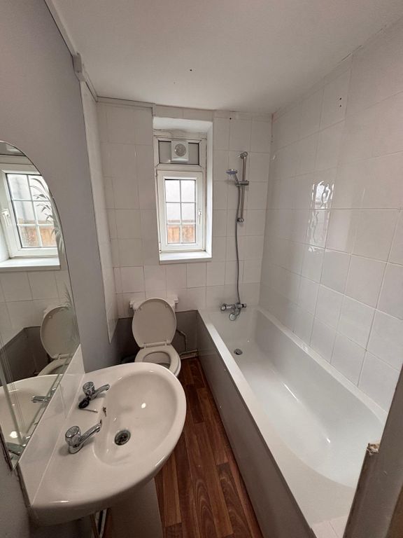 Additional image 17 of 2 bed flat to rentSt Georges Rd, Abergele LL22