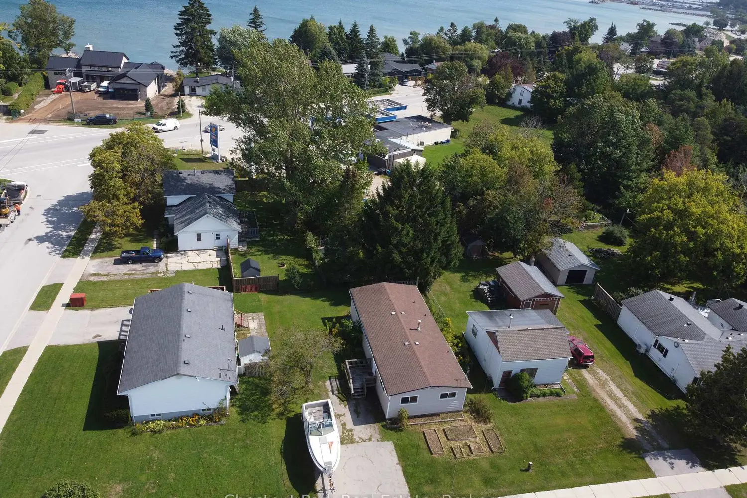 Additional image 18 of 383 Thompson Street