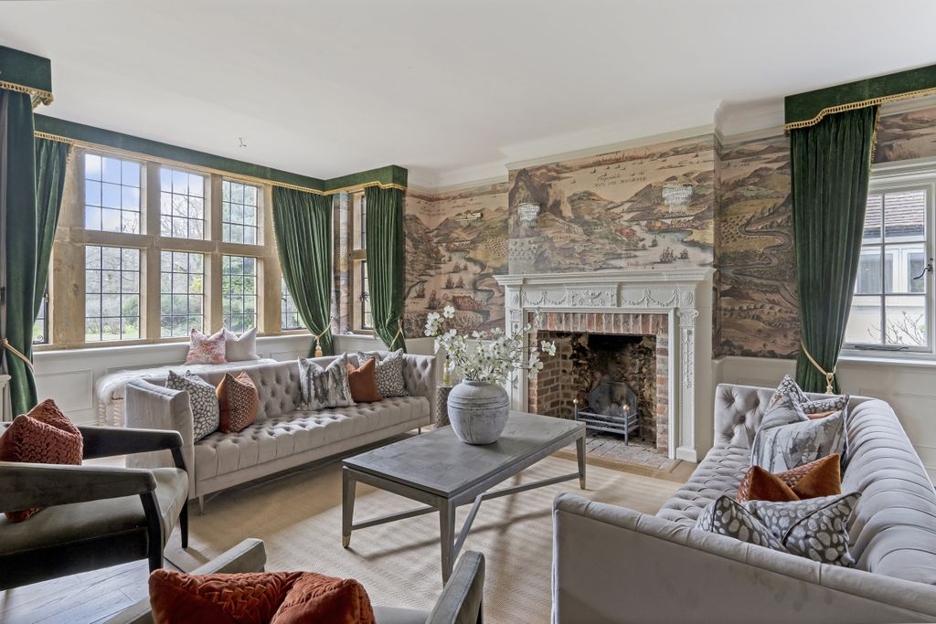 Additional image 4 of 10 bed detached house to rentPriors Hatch Lane, Hurtmore, Godalming GU7
