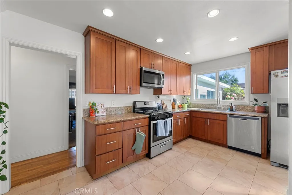 Additional image 38 of 2412 Del Amo, Lakewood, CA 90712