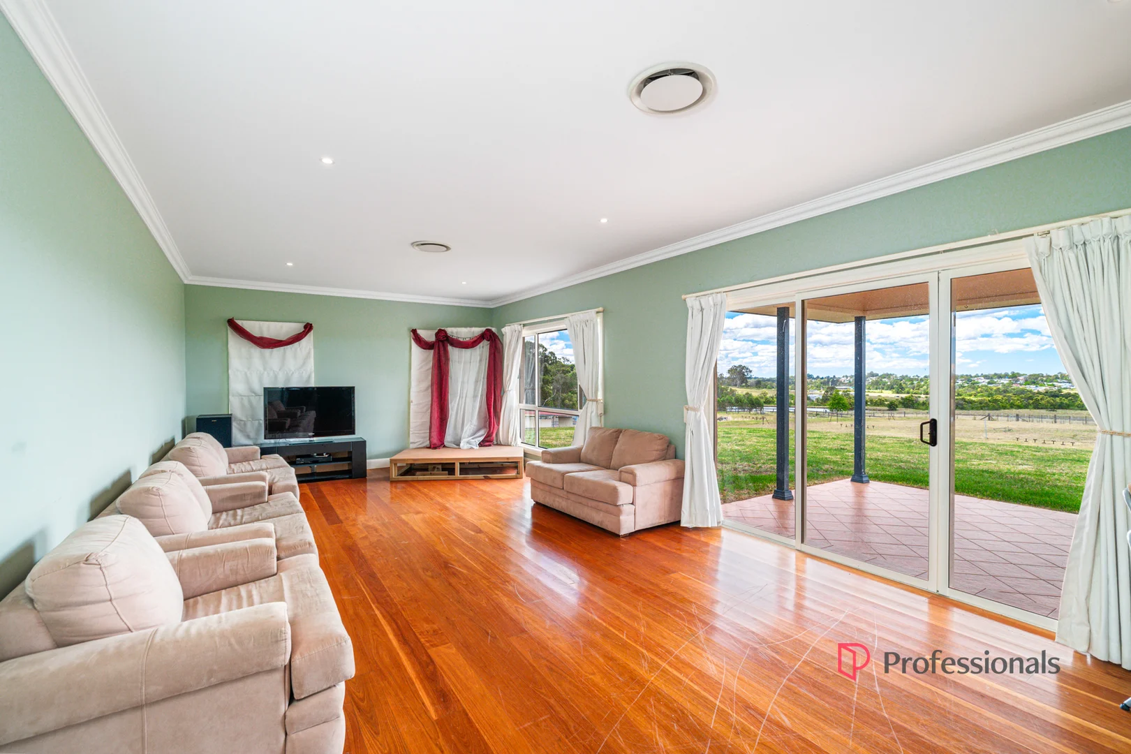 Additional image 8 of 91 Daley Close, The Oaks NSW 2570