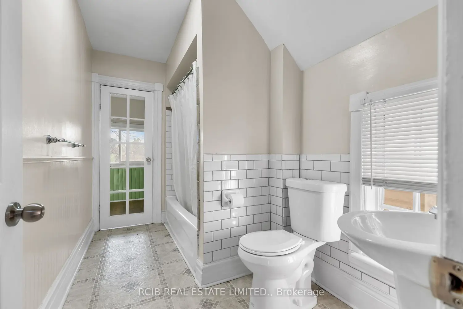 Additional image 16 of 224 Burlington Street