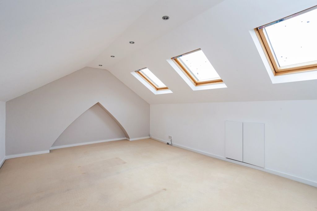 Additional image 14 of 3 bed semi-detached house to rentSt. Marks Road, Windsor SL4