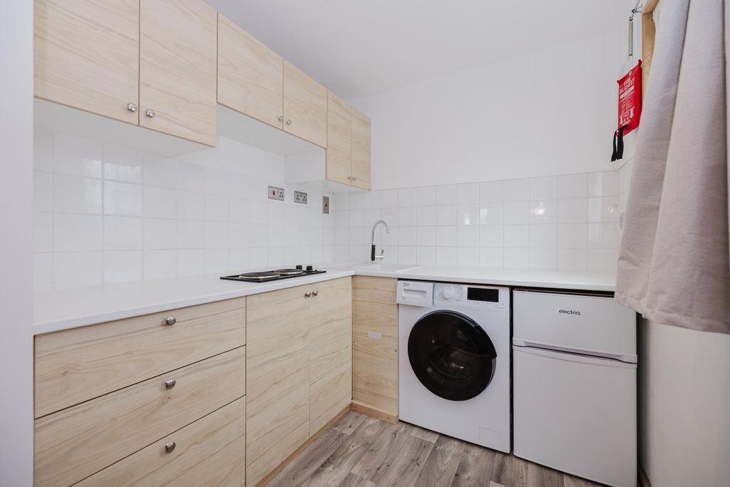 Additional image 6 of Studio to rentPark Place, Livingston EH54