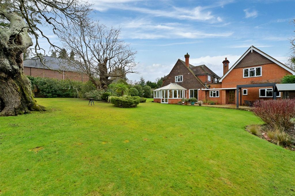 Additional image 15 of 3 bed detached house to rentSt. Leonards Hill, Windsor, Berkshire SL4