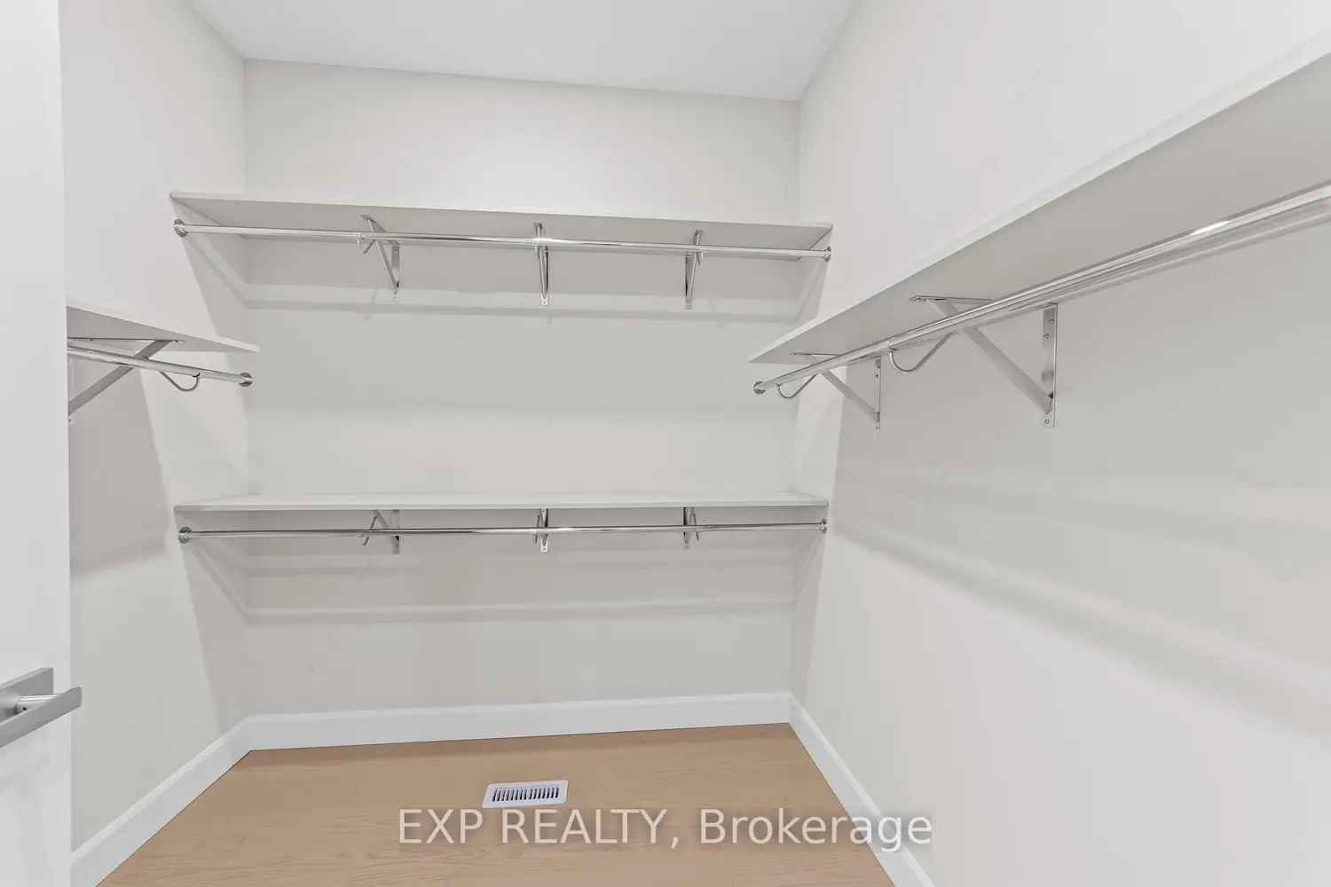 Additional image 14 of 421 Ontario Street