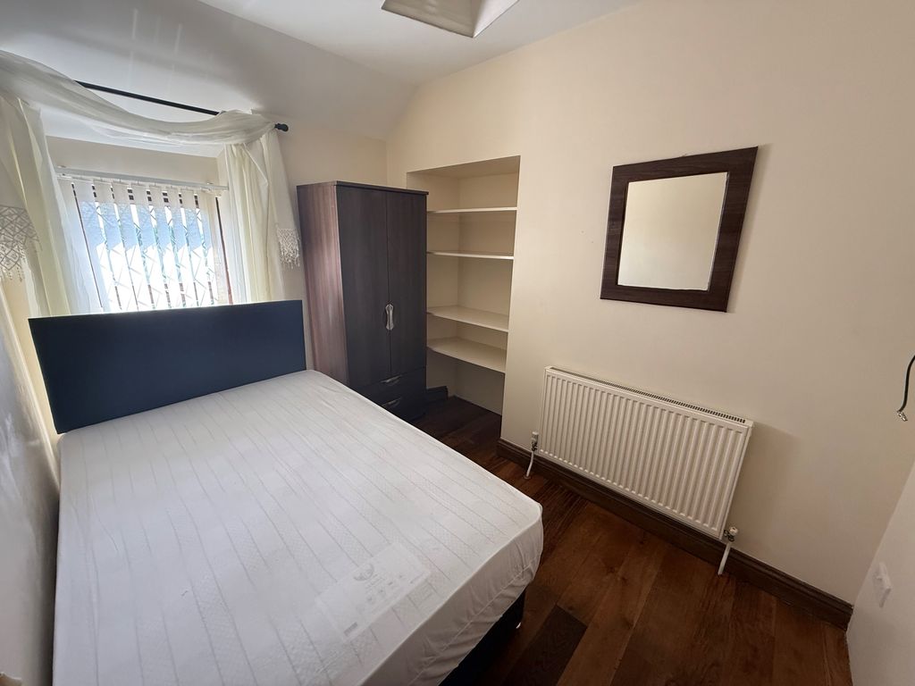 Additional image 5 of 3 bed property to rentHeol Llanelli, Llanelli SA15