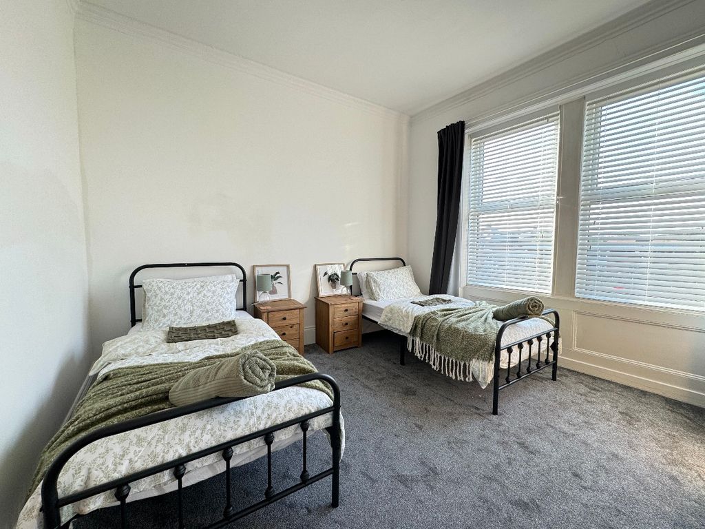Additional image 5 of 2 bed flat to rentPercy Park Road, Tynemouth, North Shields NE30