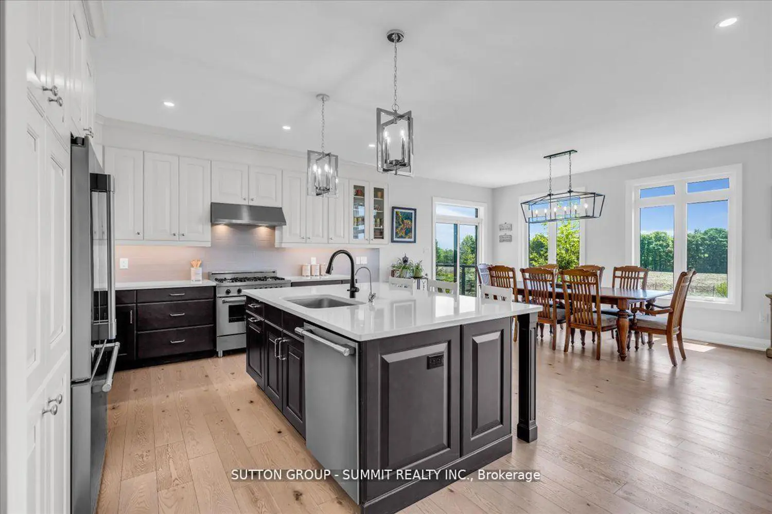 Additional image 4 of 3 Best Court