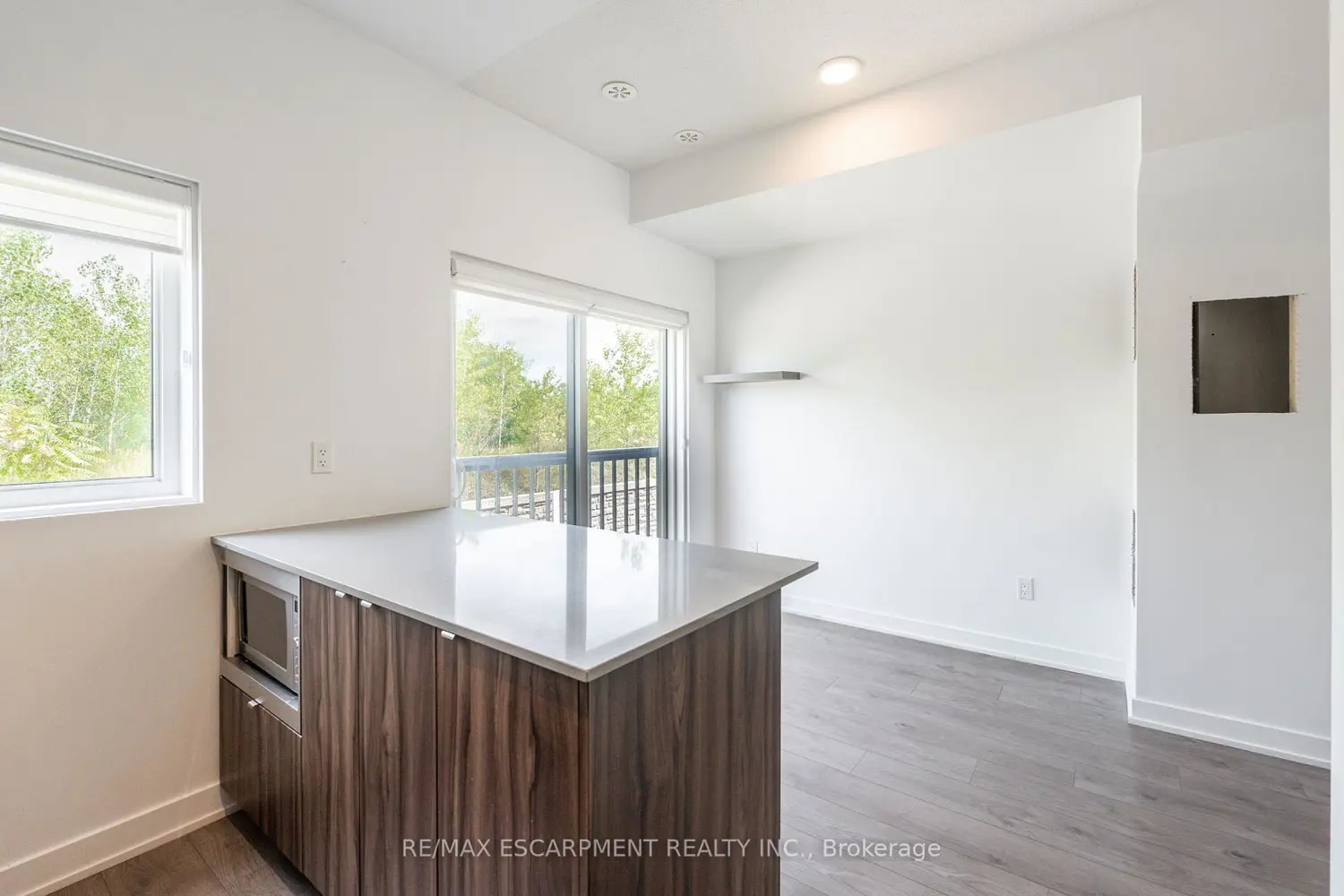 Additional image 8 of 1121 Cooke Boulevard 73