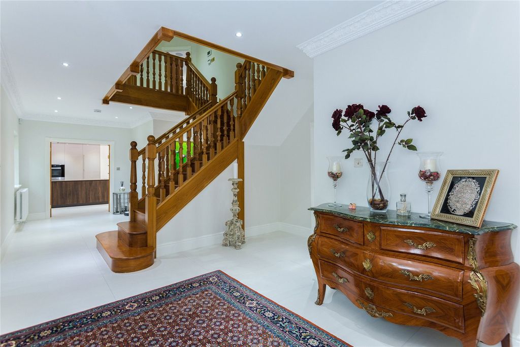 Additional image 6 of 6 bed detached house to rentDukes Kiln Drive, Gerrards Cross, Buckinghamshire SL9