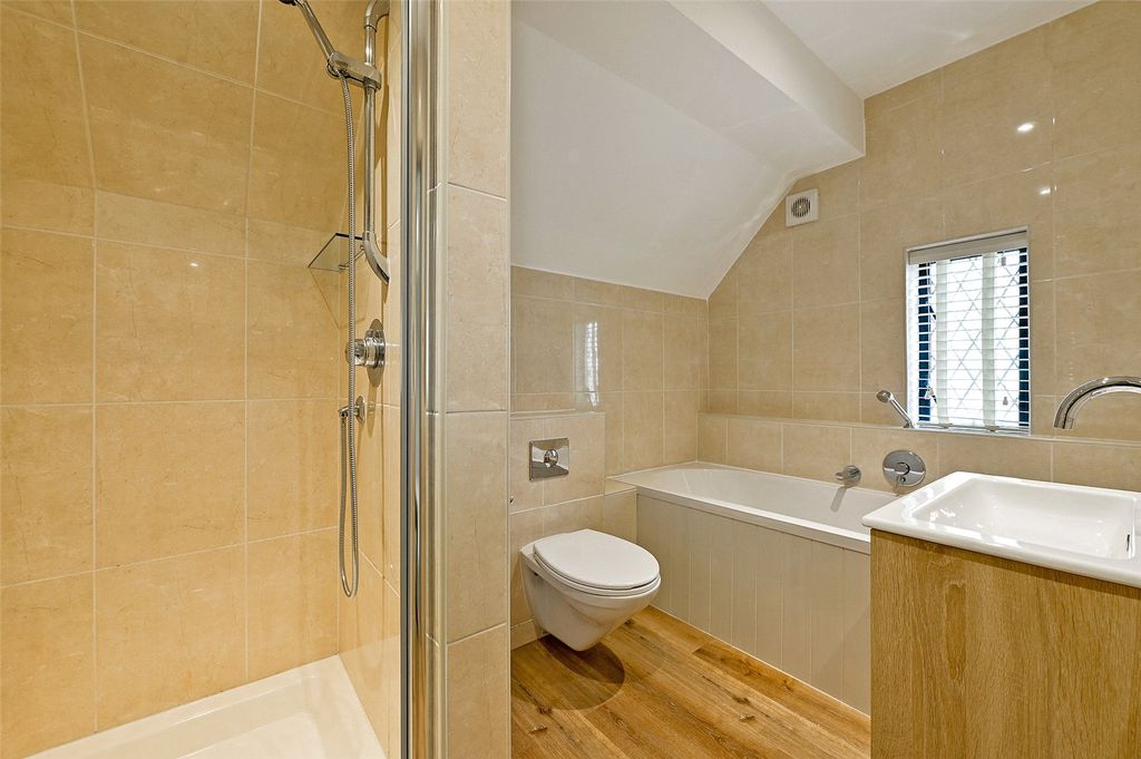 Additional image 14 of 5 bed detached house to rentRidgemead Road, Englefield Green, Egham, Surrey TW20