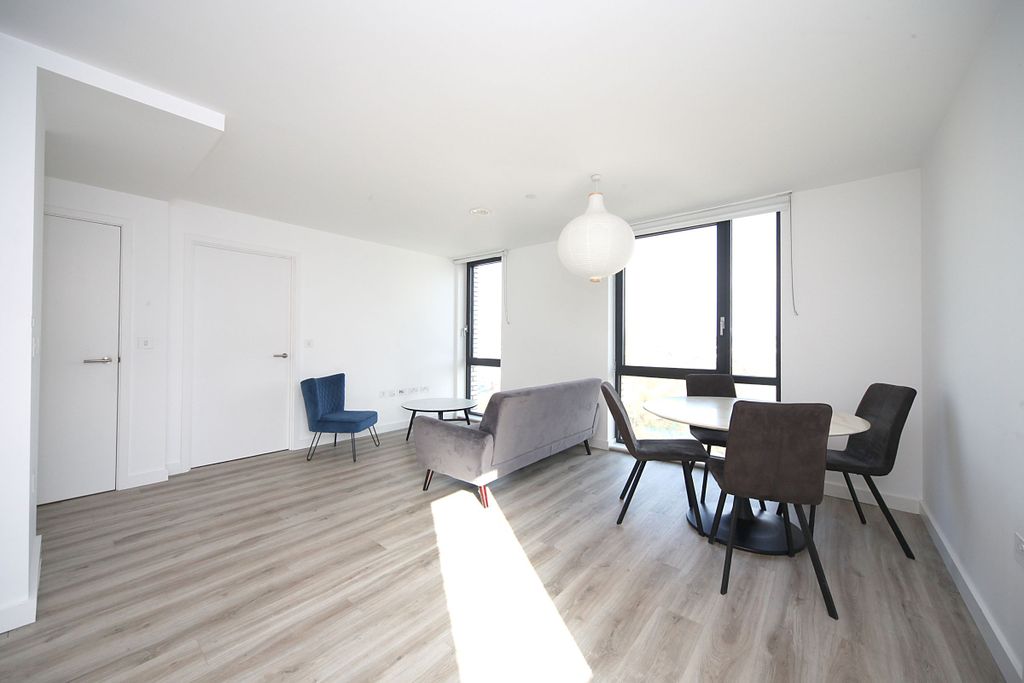 Additional image 11 of 2 bed flat to rentViva Court, Kimpton Road, Luton LU2