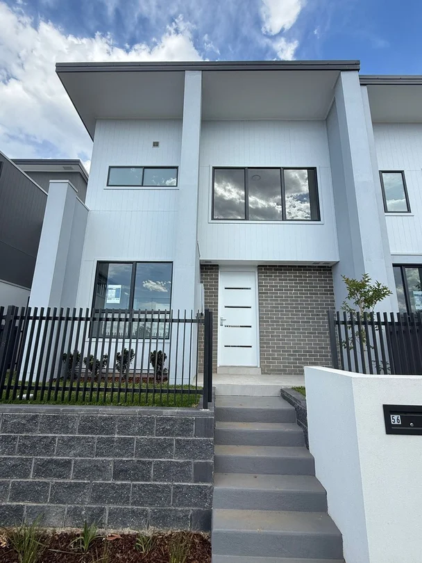 Dransfield Dr, Oran Park NSW 2570