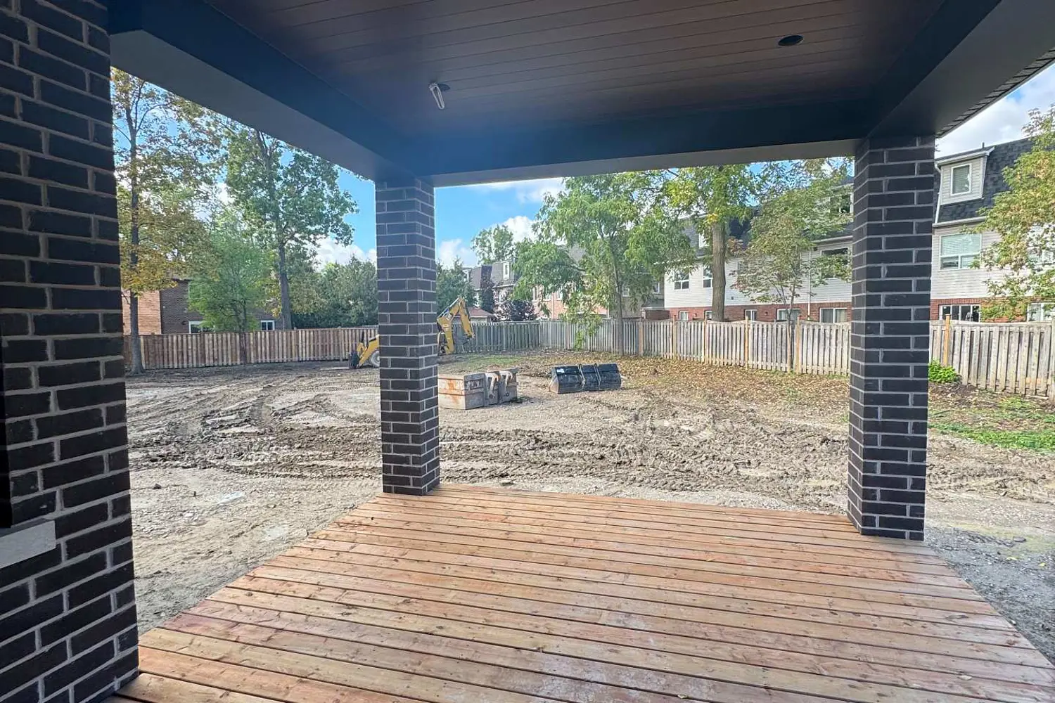 Additional image 11 of 2574 Sharon Crescent