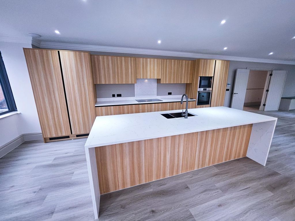 Additional image 4 of 4 bed flat to rentBoughton, Chester CH3