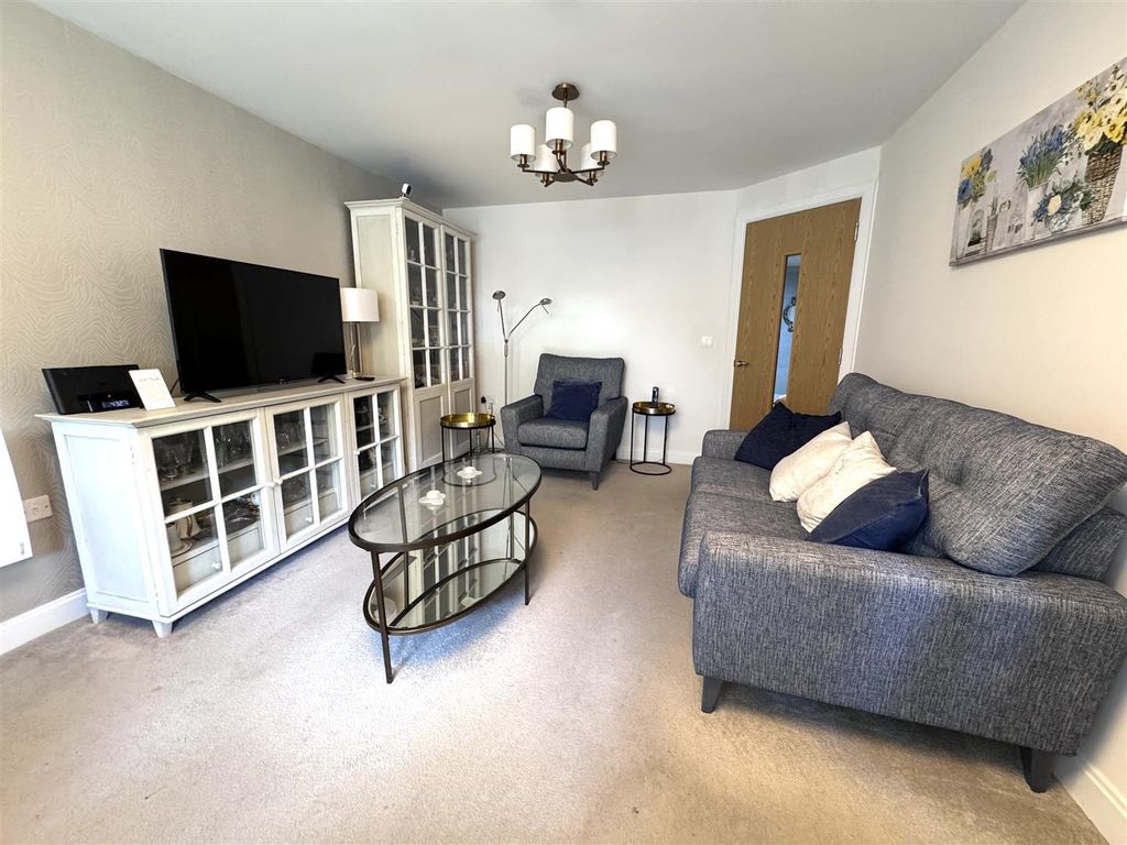 Additional image 3 of 2 bed flat to rentBeckett Grange, Berneslai Close, Barnsley S70