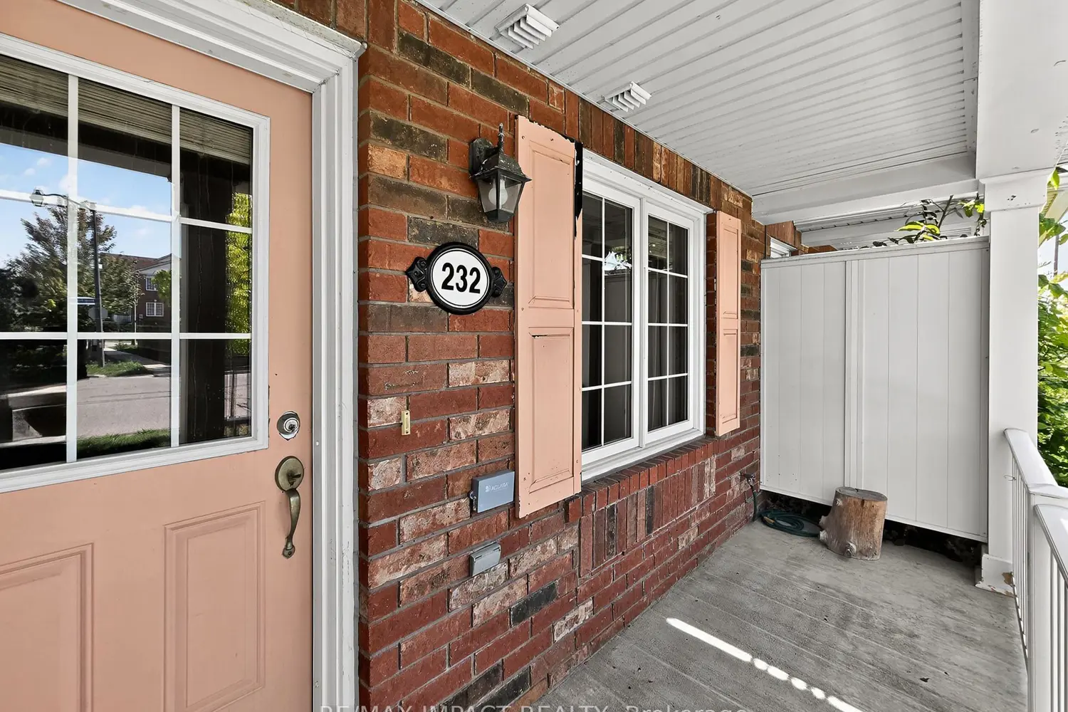 232 Rouge River Drive photo 2