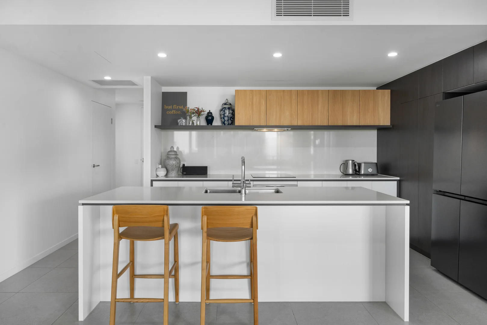 Additional image 5 of 203/3-7 Twenty Fourth Avenue, Palm Beach QLD 4221