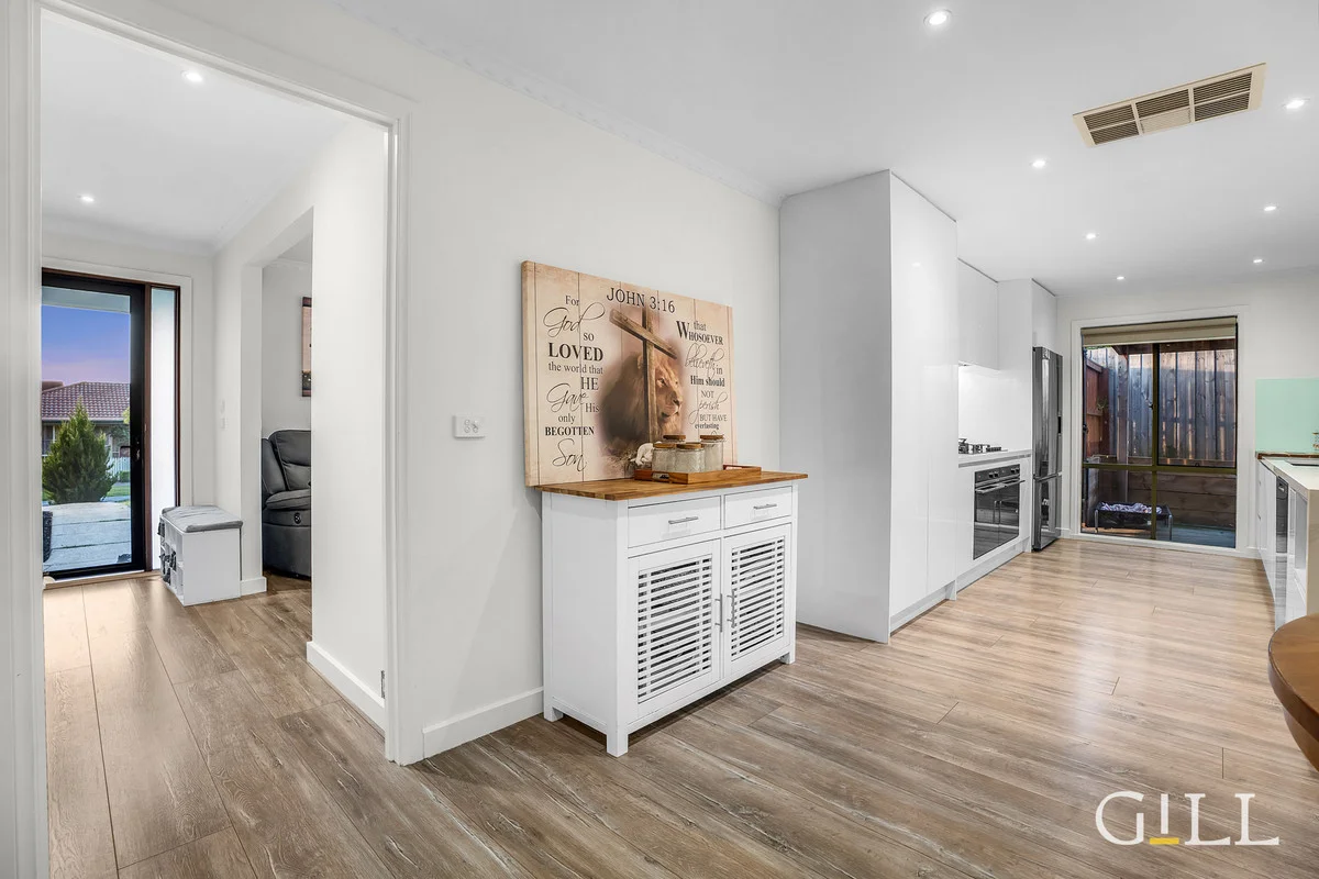 Additional image 6 of 18 Claremont Glen, Berwick VIC 3806