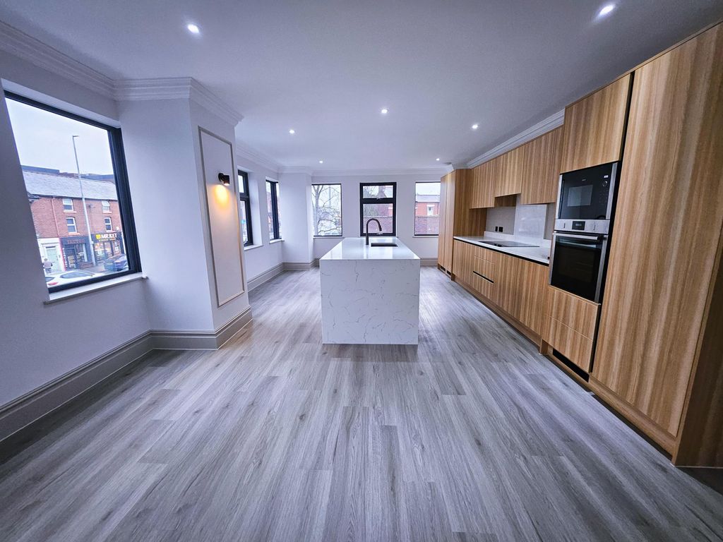Additional image 10 of 4 bed flat to rentBoughton, Chester CH3