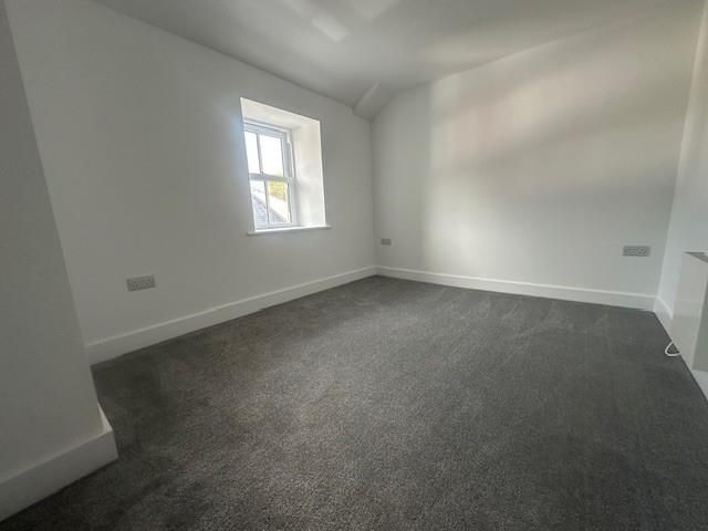 Additional image 5 of 1 bed flat to rentMarket Street, Pontypool NP4